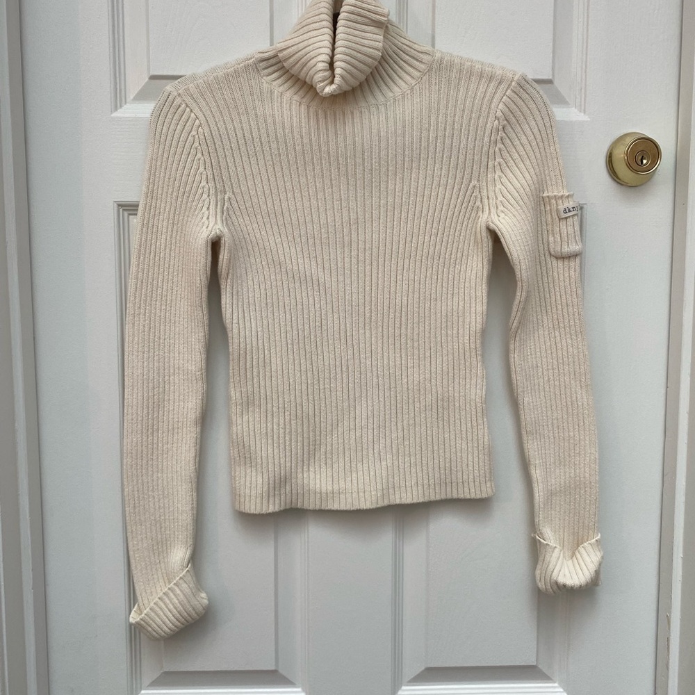 DKNY Off-White Ribbed 100% Cotton Turtleneck Sweater - Medium